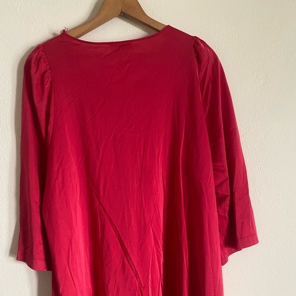 Vintage ShadowLine Red Button Up Robe - Picture 5 of 8